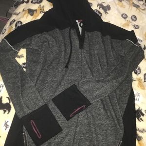 Maurice’s light weight hoodie sweater